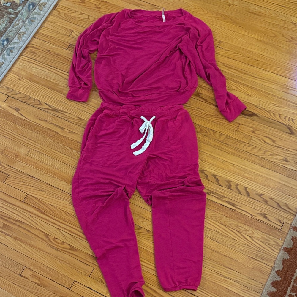 Soma Knit Lounge Set (top L/bottom M)